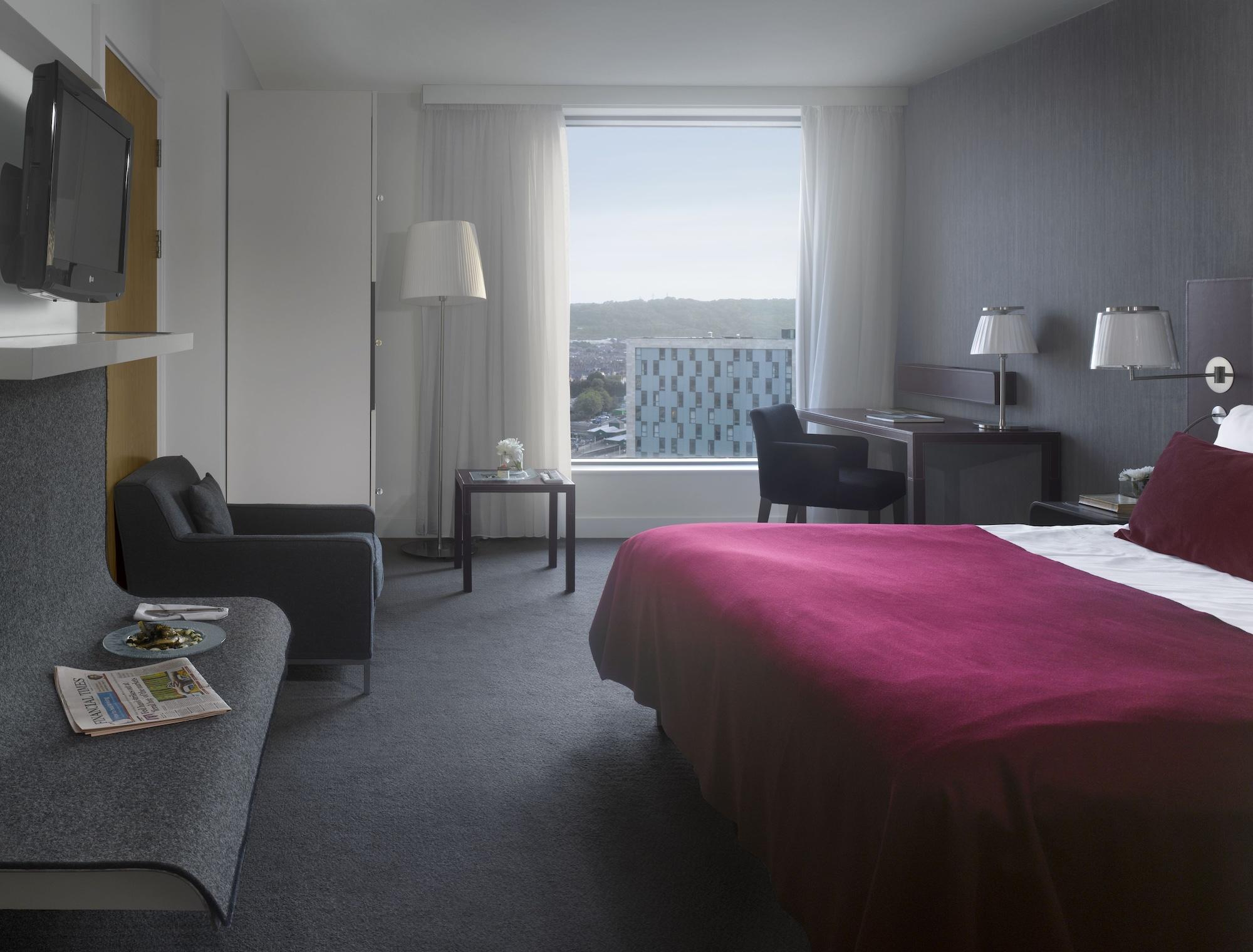 Hotel Radisson Blu Hotel, 4*