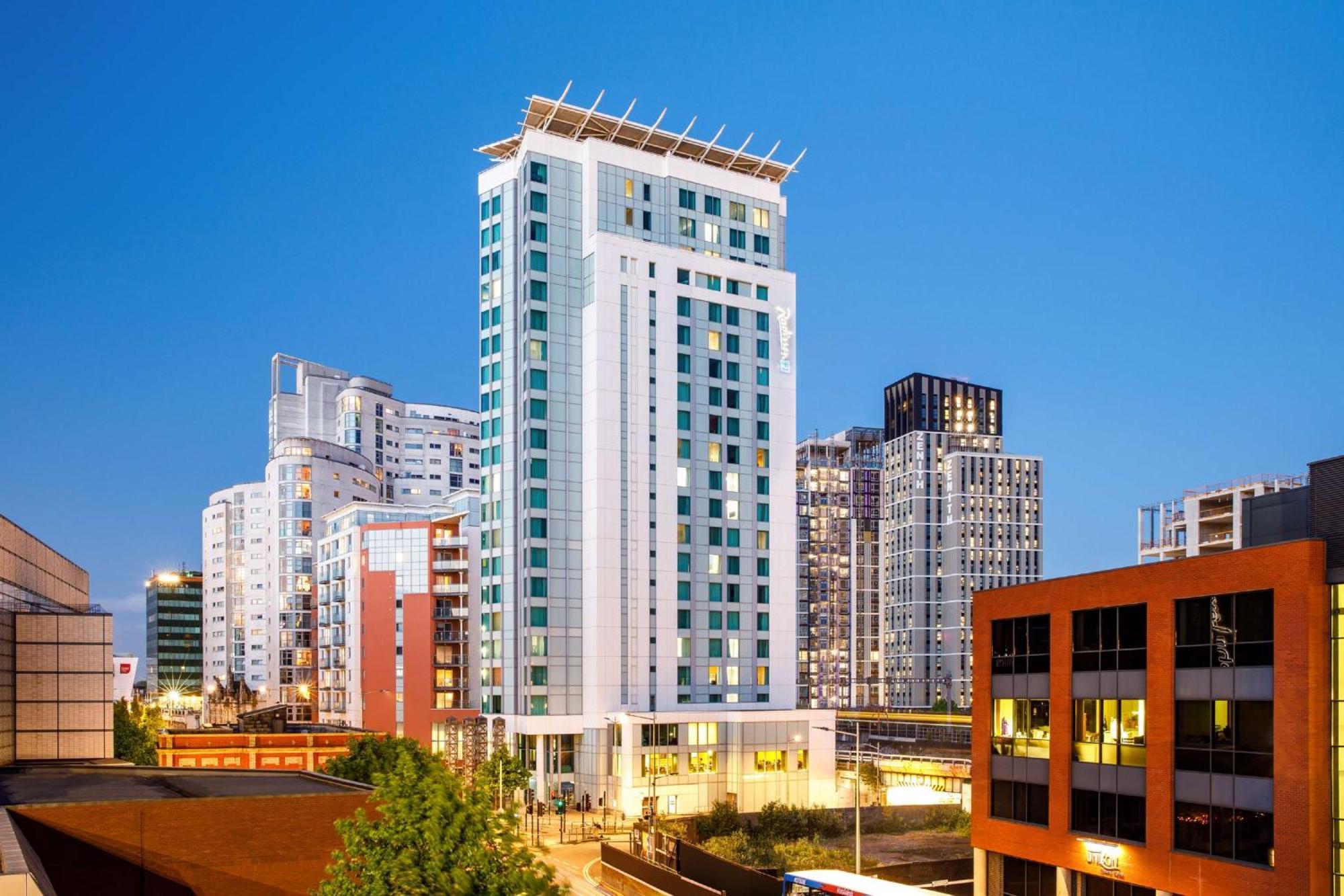 Radisson Blu Hotel, Hotel