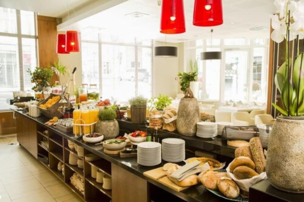Radisson Blu Hotel, 4*